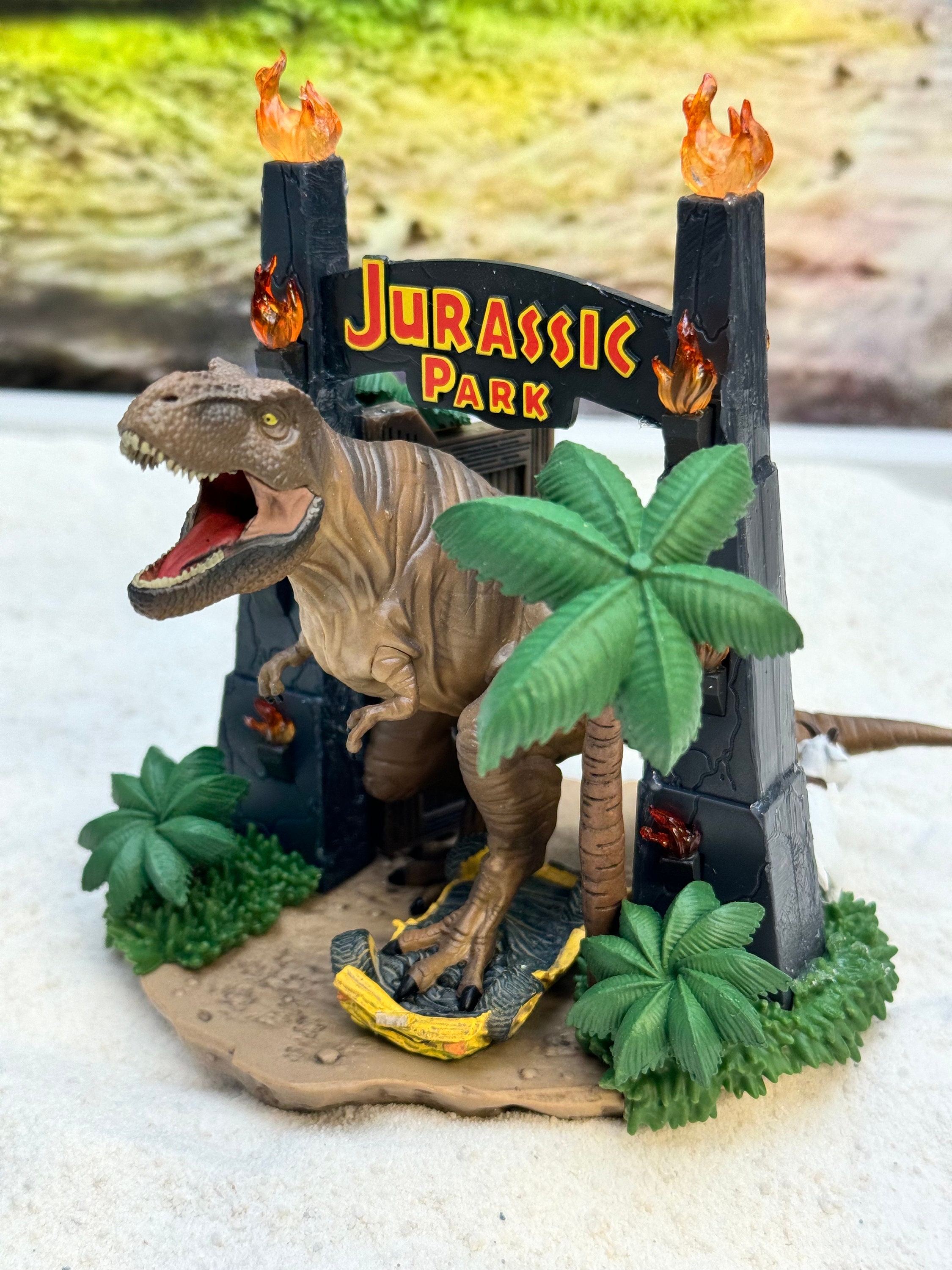 Jurassic Park Aquarium Decor: Food-safe Dinosaur Theme - Etsy