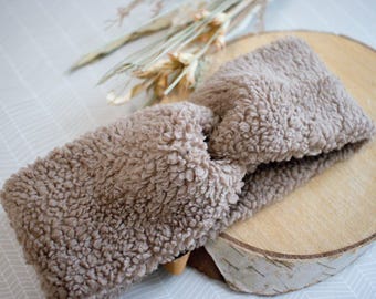 Teddy fleece headband for women with a high cotton content, perfect for matching your little ones – a cute "Mommy and Me" look.