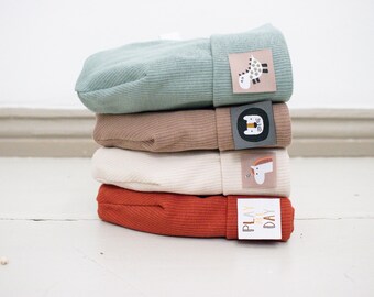 Hipster beanie made from organic ribbed jersey | Unisex hat for babies, children & adults | with unicorn, dinosaur, lion or Play all day label