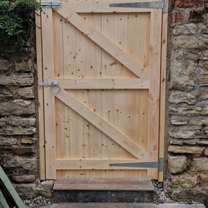 Wooden Garden Gate Arched Top Bespoke Size