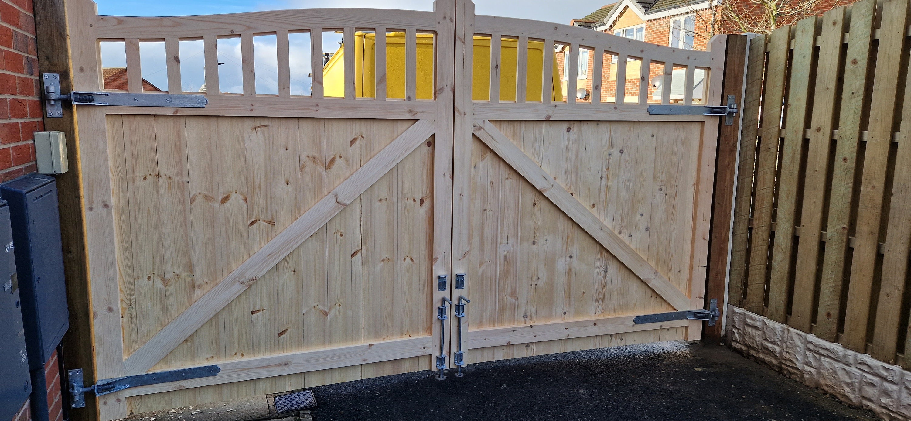 Driveway Gates Wooden Swan Neck Cottage Style Bespoke Made to