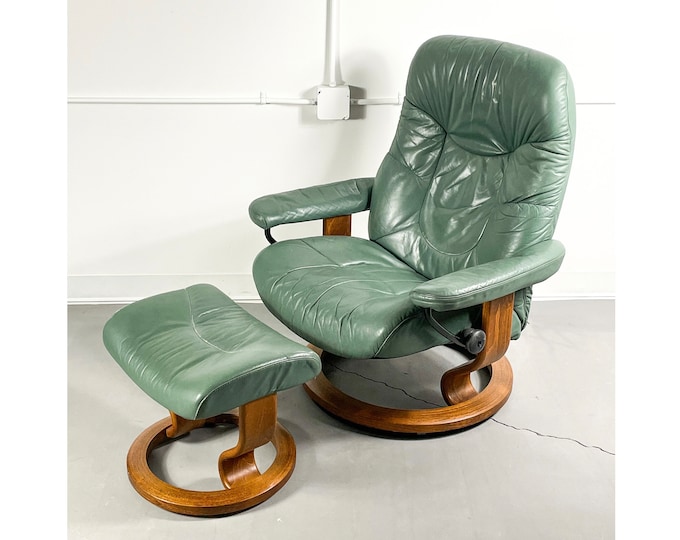 Ekornes Stressless Reclining Lounge Chair and Ottoman Made in Norway