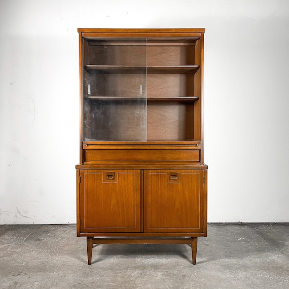 Bassett Furniture Mid Century Modern Hutch China Etsy