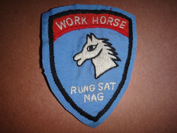 Hand Made Cloth Patch Vietnam War WORK HORSE Rung… - image 1
