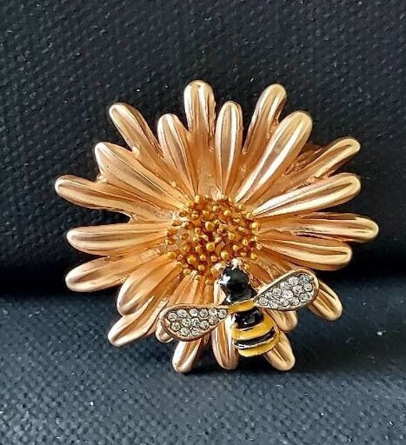 coro daisy pin old Gem