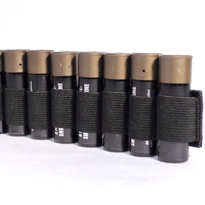 Shotgun shell holder, pouch for 8 shells