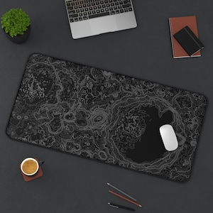 Tapis de bureau d'art de l'espace lunaire de carte topographique de lune