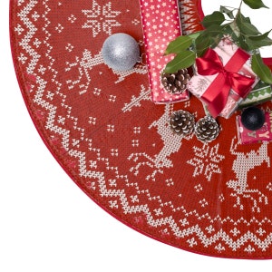 Cumilo Christmas Tree Skirt with Vintage Rustic Look