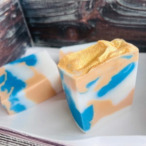 Golden Hour Soap // cold process soaps // essential oil soaps//  naturally scented // vegan soap// winter soap// Christmas soap