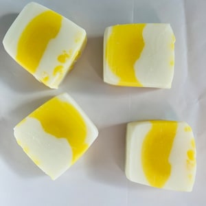 SWEET LEMON SOAP // lemon bar soap// natural sweet lemon soap// essential oil soap // colorful soap // citrus soap// yellow soap bar
