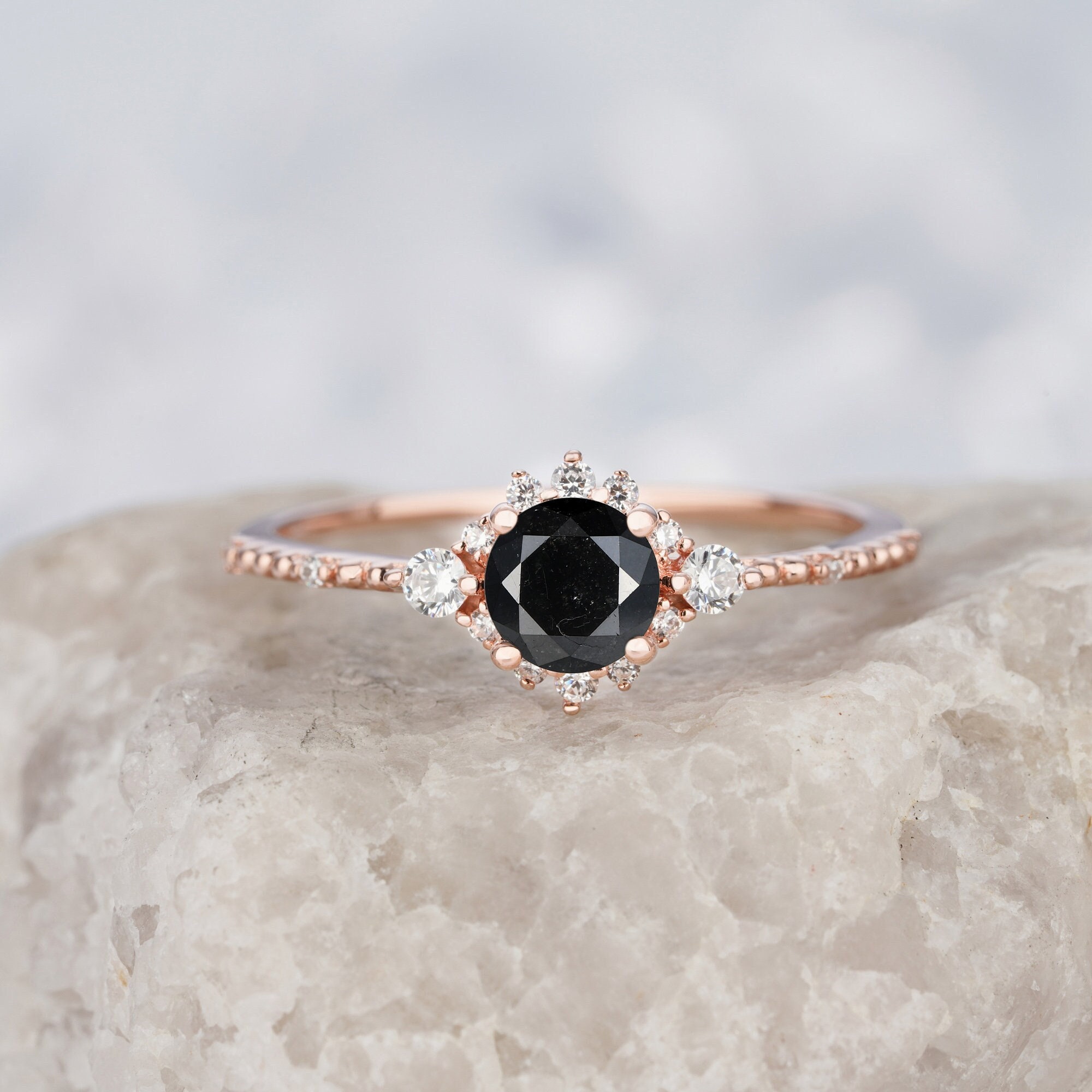 Diamante Moissanite Nero &ndash; Taglio Rotondo Da 0.5 Ct A 7.0 Ct (5-12.5 Mm), Nuovo Con Etichette