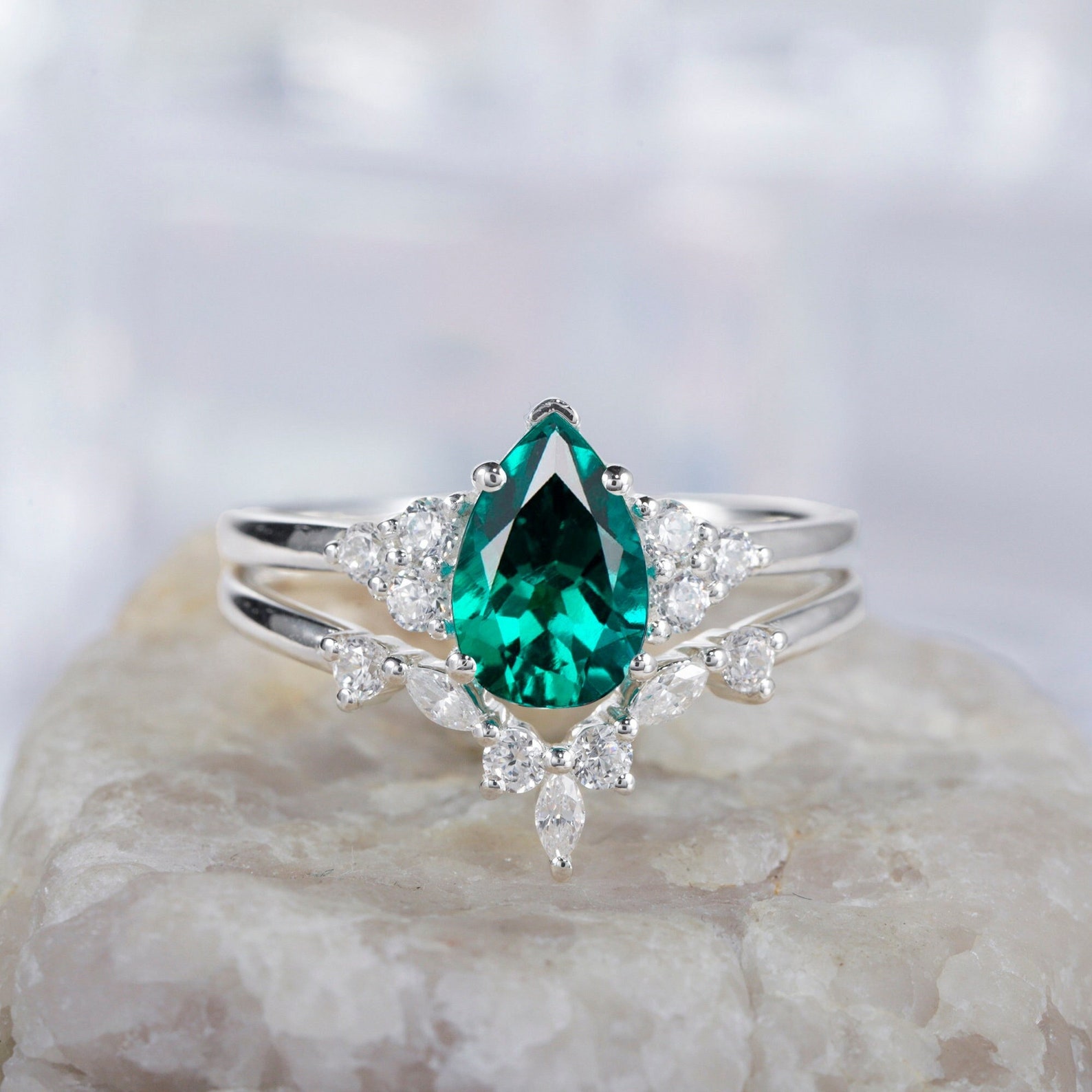 Pear Cut Emerald Ring Set, Unique White Gold Chevron Band Emerald Pear Cut Emerald Ring Set, Unique White Gold Chevron Band Emerald