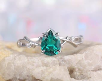 Anillo de compromiso vintage con esmeralda y diamantes de talla pera, anillo de compromiso de oro rosa con forma de rama inspirado en la naturaleza, anillo de bodas único con piedra de nacimiento de mayo.