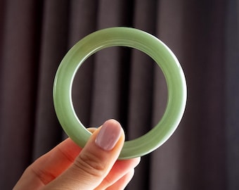 Natural Shetai Jade Bangle | Minimalist Green Healing Crystal Bracelet