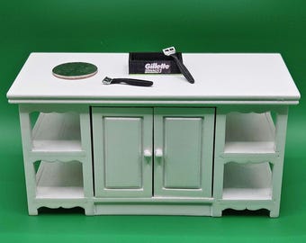 Mini Black Razor Set, 1:6 scale, (Doll house prop)