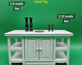 Mini Salt and Pepper Grinder Set, Doll house prop
