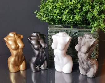 Scultura donna, scultura piccolissima, scultura del corpo, statua femminile, busto, donna formosa, regali cattivi, sacchetto delle pulci, scultura torso femminile