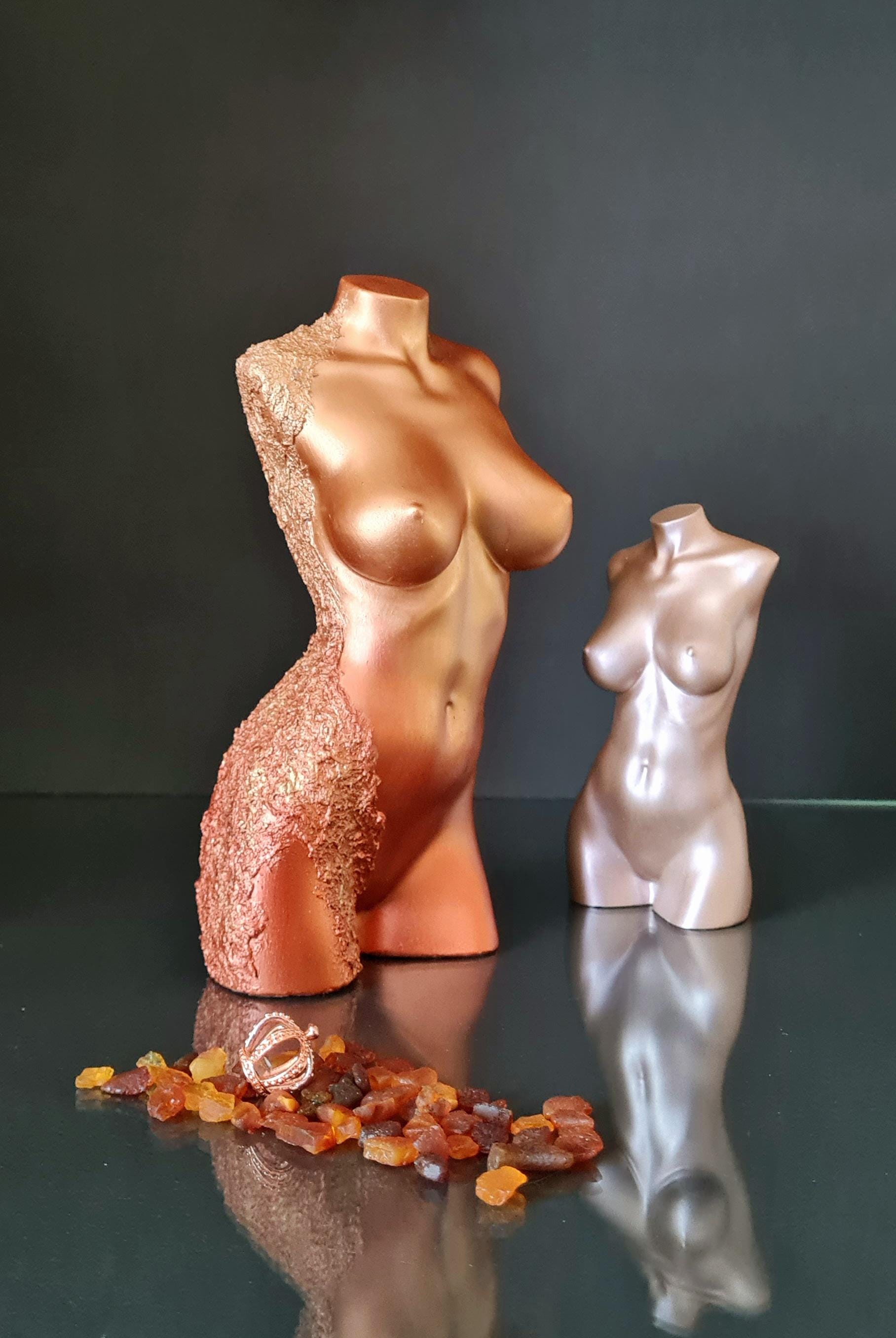 Large woman sculpture, Body statue, Female torso, Female body, Fleabag