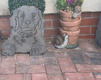 Labrador garden art