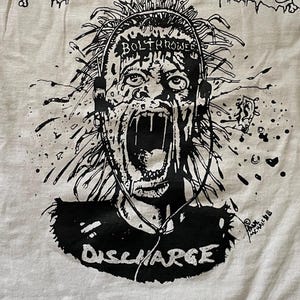 Camiseta Discharge (Gris hielo) Punk Hardcore Dbeat