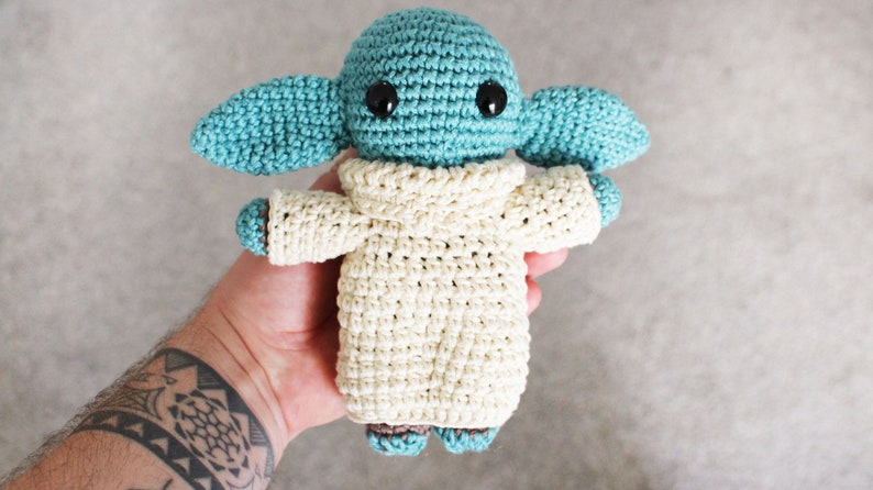 Handmade Baby Yoda Christmas Gift Idea Birthday Gift for Kids Baby Yoda Handmade Crochet Toy Plushie 100% Cotton Handmade Crochet Toy imagen 6