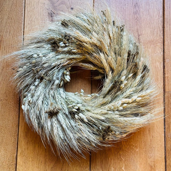 Natural Bohomemian Wheat and Grass Wreath 30cm
