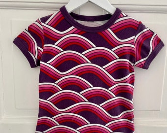 キッズ ヴィンテージ T シャツ、キッズ 70 年代スタイル T シャツ、レトロ、幾何学模様プリント トップ - 対象年齢 5～6 歳