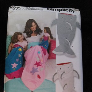 Simplicity 8275 pattern novelty blankets for kids and 18&quot; doll