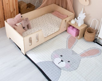 Love by Lily - large play mat for baby and kids - 200x150cm - Rabbit - learn to roll and crawl and enjoy playtime