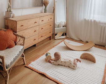 Love by Lily - large play mat for baby and kids - Goldmine - learn to roll and crawl and enjoy playtime