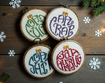 Decoración navideña bordada