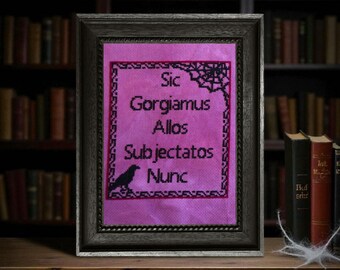 Lema de la familia Addams / Tela teñida a mano