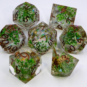 Lucky Clover Liquid Core Dice Set For Role Playing Games DND Dice Set Resin Dice DND Gift D6 D20