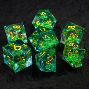 Green Liquid Core Dice DND Dice Set For Role Playing Games DND Gift D6 Dice D20 Dice