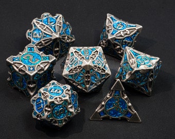 D&D Metallwürfel Set – 7-teilig, Blaugrün/kupfer, Zinklegierung, Mit Metallbox, Für Rollenspiele