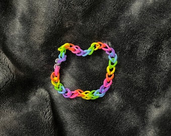 Rubber band friendship bracelets
