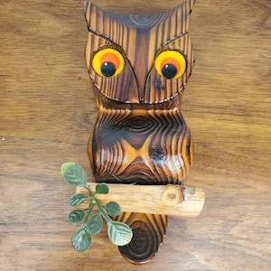 VTG 1970s Hand-Carved Wooden Owl Wall Hanging Rustic Folk Art Decor  13&quot; Forest Cabin Animal Plaque Boho Woodland Cottagecore Wall Accent