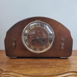 VTG Blackforest Clock Co. Canada Mantel Clock Warm Walnut Finish Mid-Century Wind-Up Shelf Clock w Chime Cottagecore Decor AS IS