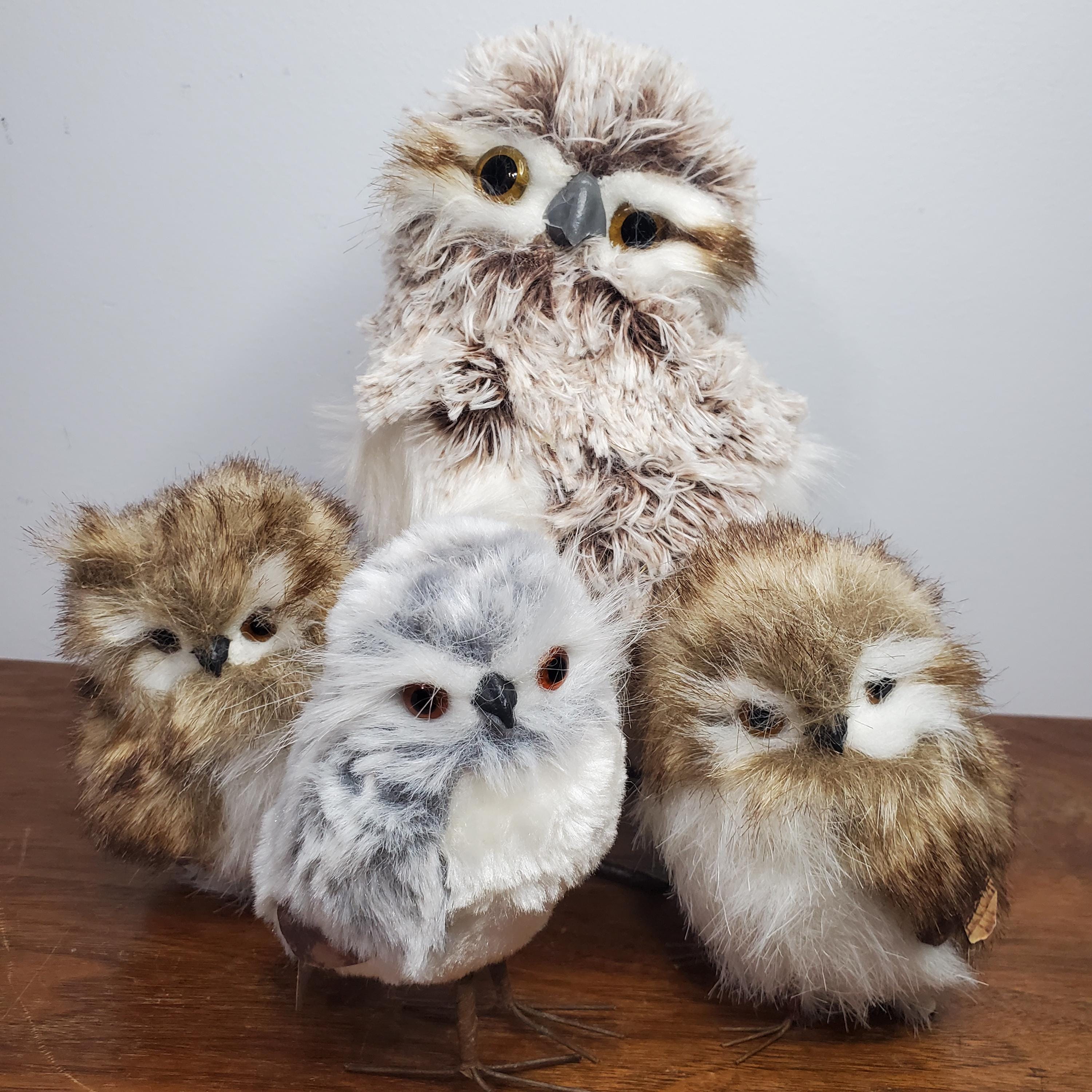 VTG Style Feather Faux Fur Owl Figurines Set of 4 Rustic Woodland