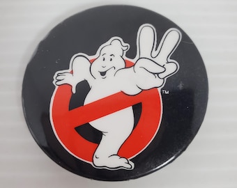 Vintage 1989 Ghostbusters II Button Pin – Original Movie Promo Badge with Peace Sign Logo, Retro Film Collectible Memorabilia