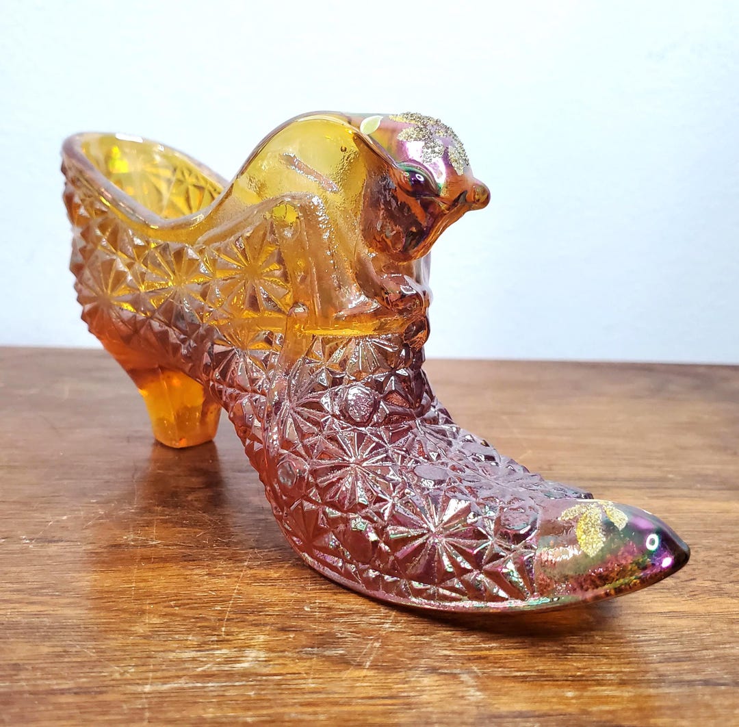 Fenton Marigold Carnival Glass Cat Slipper Daisy & Button Hand