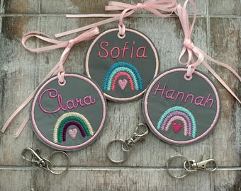 Reflektierender Anhänger,Regenbogen,Rosa,mit Namen personalisiert,Schulkind,Schulranzen,Schultüte,Tasche,Rucksack,Refrektor,Adventskalender