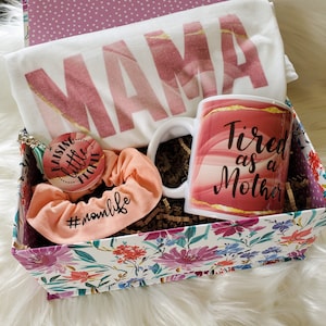 Mom Gift Box Personalized Custom Set Mama Shirt Keychain Mug Glass ...