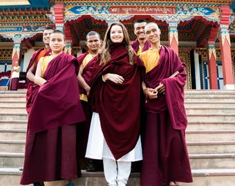 Chal de meditación de lana merino burdeos oscuro: chal budista tibetano - SHUNYATA
