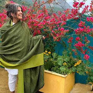 ISHWAR Meditation Shawl Blanket, Buddhist Meditation Shawl, Tibetan Meditation Shawl, Large Shawl,  Green Shawl,  | EspritdelHimalaya
