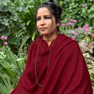 SHUNYATA - Large Merino Wool Shawl - Red Burgundy