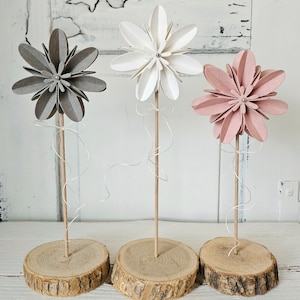 Blume, 3er-Set 3D Papierblume aus SnapPap auf Stab mit Holzscheibe, veganes Papierleder, Sommerdeko, Geschenk