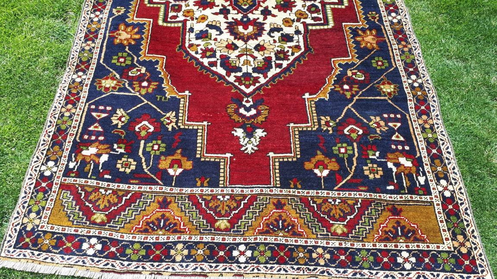 Red blue turkish area rug vintage rug handmade anatolian rug Etsy