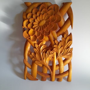Handgemaakt houtsnijwerk van een bloem van Luka's houtsnijwerk, wanddecoratie