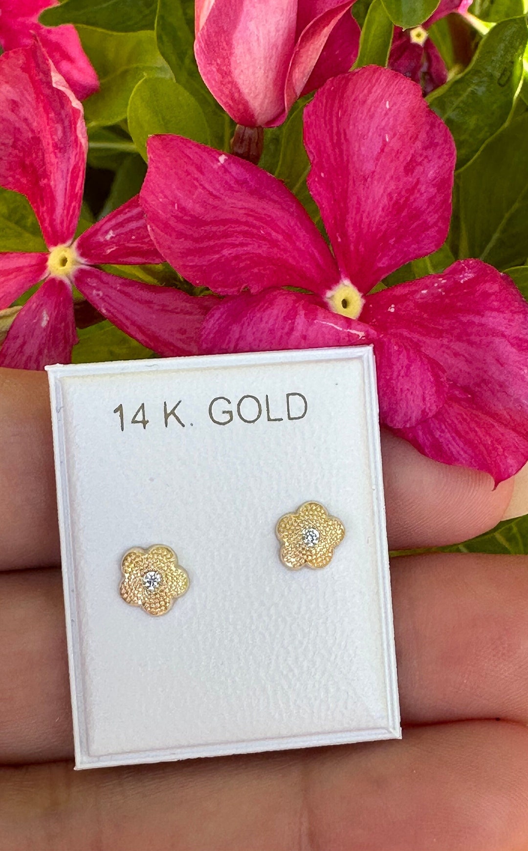 Orecchini A Cerchio Oro BENEIGE Con Fiore E Zirconi – Eleganti E Luminosi Per Donna